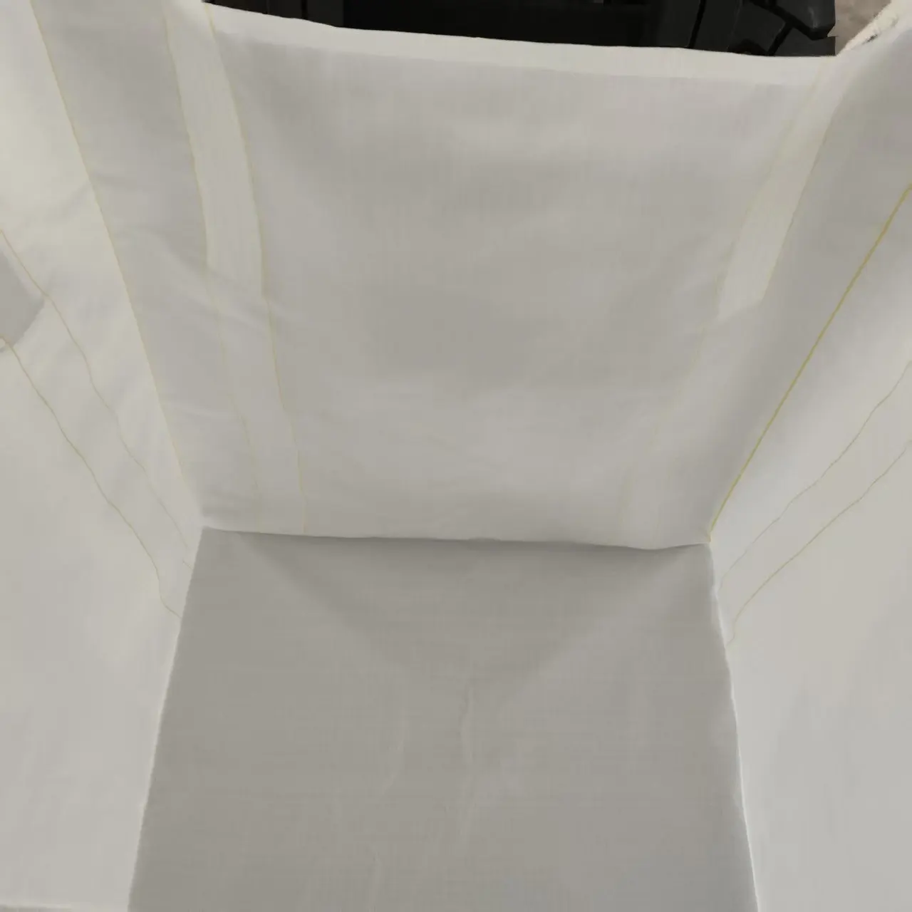 四吊上敞口吨袋,承重 1000-2000kg,加厚PP布,适用于矿石、沙土